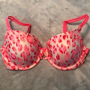Victoria’s Secret T-shirt Demi bra, size 34D